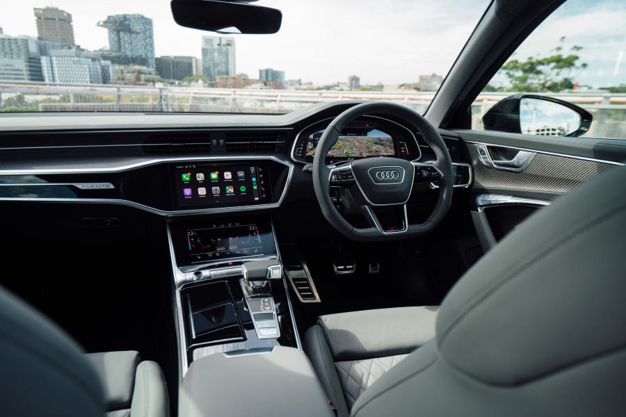 Торпедо Audi S6 Sedan TFSI (C8) 2020 года  (AU) (фото 20 из 35)